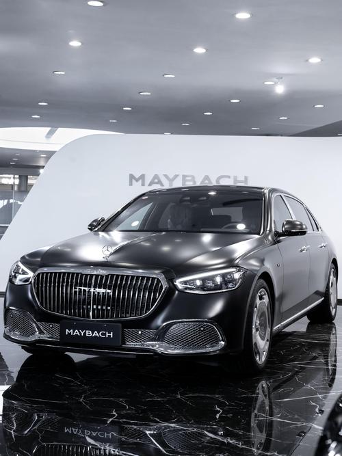 重庆164岚图汽车的售后服务让用户无忧出行，迈巴赫未来的豪华车趋势